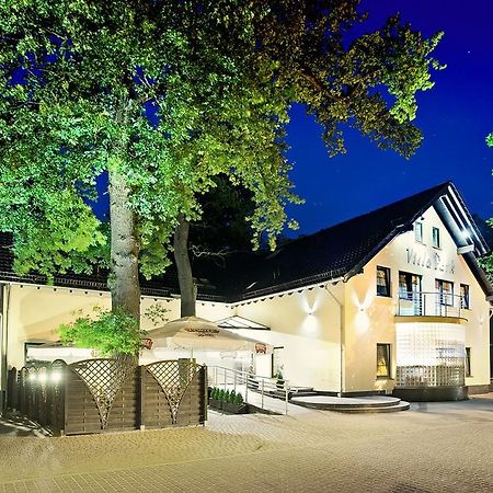 Villa Park Goleniow Ngoại thất bức ảnh